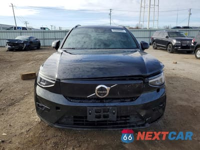 Piąte zdjęcie samochodu w środku: 2023 VOLVO XC40 RECHARGE ULTIMATE VIN:YV4ED3UM9P2002527 - miniatura
