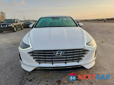 Piąte zdjęcie samochodu w środku: 2023 HYUNDAI SONATA HYBRID SEL VIN:KMHL34JJ7PA081775 - miniatura
