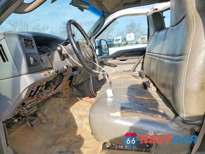 Zdjęcie 7 z 13 samochodu: 2004 FORD F350 SUPER DUTY VIN:1FDWX37S84EB96613 - miniatura