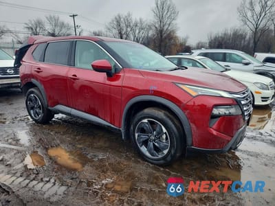 Czwarte zdjęcie samochodu z boku: 2025 NISSAN ROGUE SV VIN:5N1BT3BB6SC859445 - miniatura