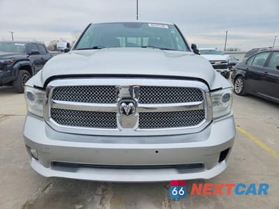 Piąte zdjęcie samochodu w środku: 2015 RAM 1500 LONGHORN VIN:1C6RR7PM8FS556267 - miniatura