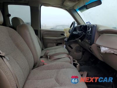 Zdjęcie 10 z 13 samochodu: 2003 CHEVROLET SILVERADO C2500 HEAVY DUTY VIN:1GCHC29G93E125365 - miniatura