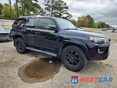 Czwarte zdjęcie samochodu z boku: 2017 TOYOTA 4RUNNER SR5 PREMIUM VIN:JTEZU5JR6H5150307 - miniatura