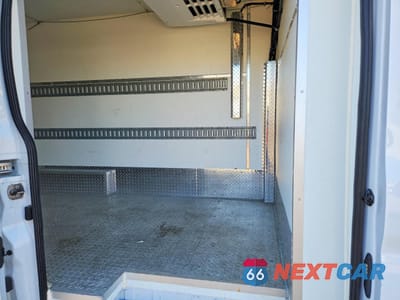 Zdjęcie 11 z 13 samochodu: 2024 FORD TRANSIT T - REFRIGERATED DELIVERY VAN VIN:1FTBW3U80RKA67840 - miniatura