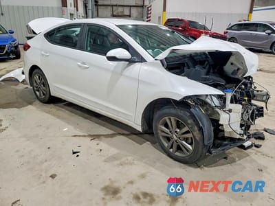 Czwarte zdjęcie samochodu z boku: 2018 HYUNDAI ELANTRA SEL VIN:5NPD84LF5JH301790 - miniatura
