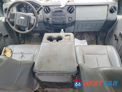 Zdjęcie 8 z 11 samochodu: 2013 FORD F250 SUPER DUTY UTILITY / SERVICE TRUCK VIN:1FT7W2A68DEB12128 - miniatura