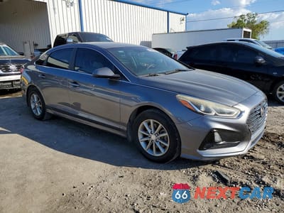 Czwarte zdjęcie samochodu z boku: 2019 HYUNDAI SONATA SE VIN:5NPE24AFXKH741224 - miniatura