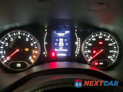 Zdjęcie 9 z 11 samochodu: 2015 JEEP RENEGADE LATITUDE VIN:ZACCJABH4FPB84302 - miniatura