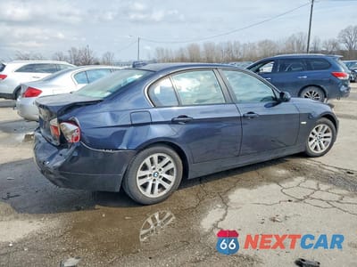 Trzecie zdjęcie samochodu z tyłu: 2007 BMW 328 XI SULEV VIN:WBAVC73597KP35729 - miniatura