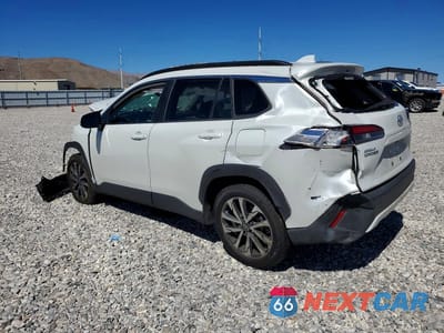 Drugie zdjęcie samochodu z przodu: 2022 TOYOTA COROLLA CROSS XLE VIN:7MUDAAAG0NV007640 - miniatura