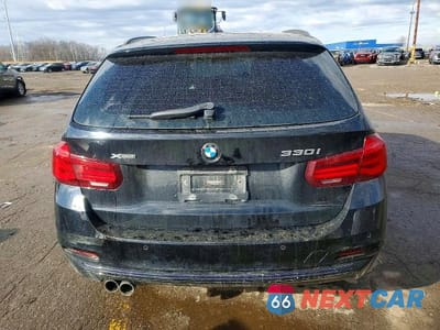 Zdjęcie 6 z 13 samochodu: 2018 BMW 330 XI VIN:WBA8K3C57JA024021 - miniatura