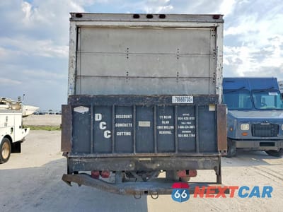 Zdjęcie 6 z 13 samochodu: 2007 GMC NEW SIERRA C3500 VIN:1GDJC34D87E150800 - miniatura