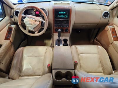 Zdjęcie 8 z 11 samochodu: 2008 FORD EXPLORER VIN:1FMEU74EX8UB29064 - miniatura