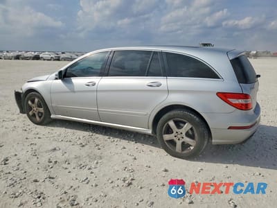 Drugie zdjęcie samochodu z przodu: 2011 MERCEDES-BENZ R 350 4MATIC VIN:4JGCB6FE6BA117992 - miniatura