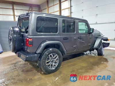 Trzecie zdjęcie samochodu z tyłu: 2025 JEEP WRANGLER SAHARA VIN:1C4PJXENXSW568619 - miniatura