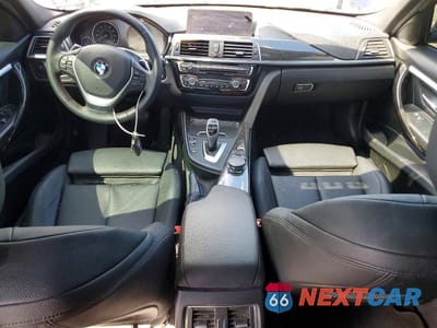 Zdjęcie 8 z 12 samochodu: 2017 BMW 330 XI VIN:WBA8D9C56HA003703 - miniatura