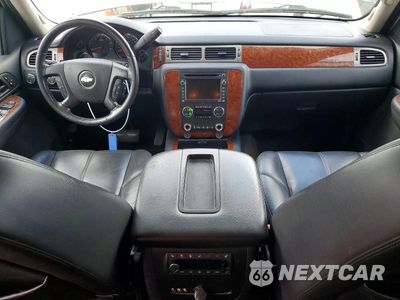 Zdjęcie 8 z 12 samochodu: 2008 CHEVROLET SUBURBAN K1500 LS VIN:1GNFK16Y68R209037 - miniatura