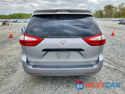Zdjęcie 6 z 12 samochodu: 2017 TOYOTA SIENNA L 7-PASSENGER VIN:5TDZZ3DC6HS798550 - miniatura
