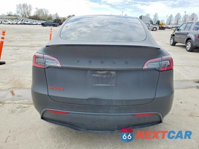 Zdjęcie 6 z 12 samochodu: 2024 TESLA MODEL Y VIN:7SAYGDEE7RA229686 - miniatura