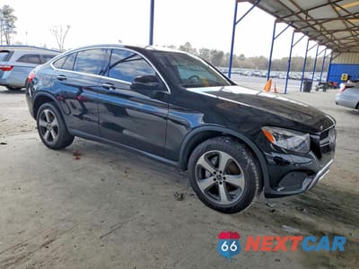 Czwarte zdjęcie samochodu z boku: 2017 MERCEDES-BENZ GLC COUPE 300 4MATIC VIN:WDC0J4KB1HF276807 - miniatura