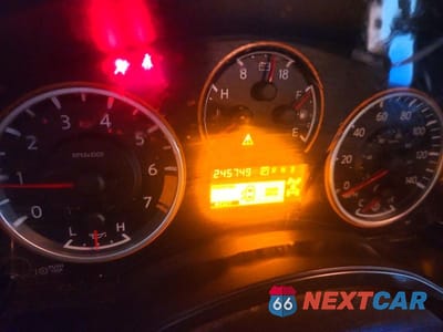 Zdjęcie 9 z 12 samochodu: 2015 NISSAN TITAN SV VIN:1N6AA0EC6FN502797 - miniatura
