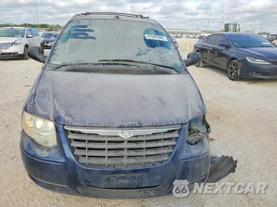 Zdjęcie 9 z 26 samochodu: 2005 CHRYSLER TOWN & COUNTRY LX VIN:2C4GP44R75R430387 - miniatura