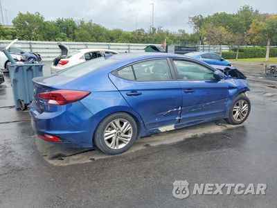 Trzecie zdjęcie samochodu z tyłu: 2019 HYUNDAI ELANTRA SEL VIN:5NPD84LF9KH482992 - miniatura