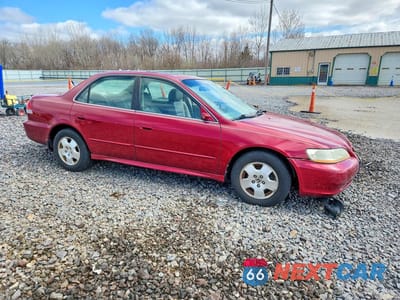 Czwarte zdjęcie samochodu z boku: 2001 HONDA ACCORD EX VIN:1HGCG16521A052227 - miniatura