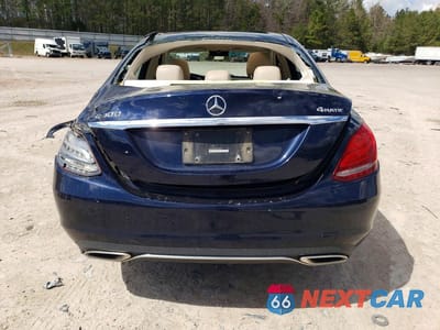 Zdjęcie 6 z 11 samochodu: 2015 MERCEDES-BENZ C 300 4MATIC VIN:55SWF4KB2FU015901 - miniatura