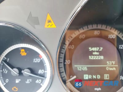 Zdjęcie 9 z 12 samochodu: 2011 MERCEDES-BENZ C 300 4MATIC VIN:WDDGF8BB1BR174500 - miniatura