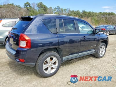 Trzecie zdjęcie samochodu z tyłu: 2011 JEEP COMPASS SPORT VIN:1J4NF1FB8BD163844 - miniatura