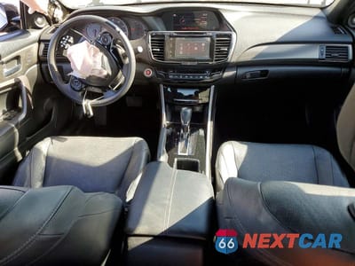 Zdjęcie 8 z 13 samochodu: 2017 HONDA ACCORD EXL VIN:1HGCT2B87HA005965 - miniatura