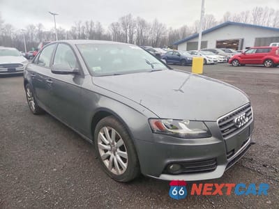 Czwarte zdjęcie samochodu z boku: 2012 AUDI A4 PREMIUM VIN:WAUBFAFLXCN015477 - miniatura