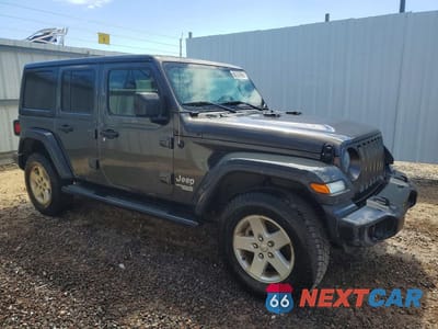 Czwarte zdjęcie samochodu z boku: 2018 JEEP WRANGLER UNLIMITED SPORT VIN:1C4HJXDN6JW266491 - miniatura