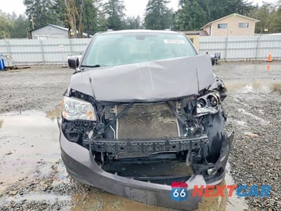 Piąte zdjęcie samochodu w środku: 2019 DODGE GRAND CARAVAN SXT VIN:2C4RDGCG2KR621519 - miniatura