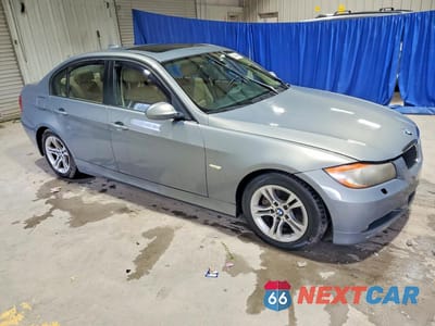 Czwarte zdjęcie samochodu z boku: 2008 BMW 328 XI VIN:WBAVC935X8K044254 - miniatura