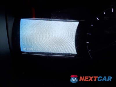 Zdjęcie 9 z 13 samochodu: 2018 FORD TAURUS SEL VIN:1FAHP2H8XJG132296 - miniatura