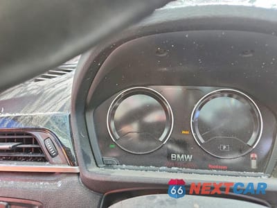 Zdjęcie 9 z 13 samochodu: 2019 BMW X1 XDRIVE28I VIN:WBXHT3C56K5L35503 - miniatura