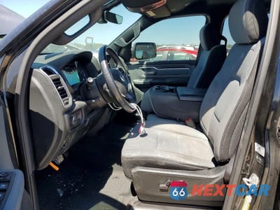 Zdjęcie 7 z 13 samochodu: 2021 RAM 1500 BIG HORN VIN:1C6RREBT1MN647329 - miniatura