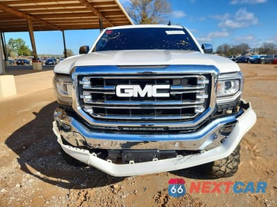 Piąte zdjęcie samochodu w środku: 2018 GMC SIERRA K1500 SLT VIN:3GTU2NEC2JG245536 - miniatura