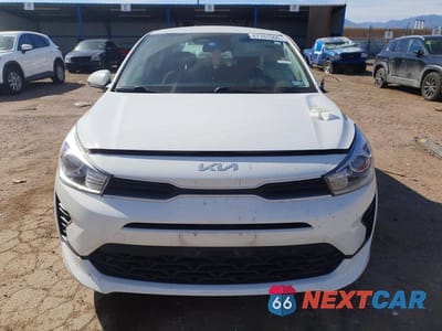 Piąte zdjęcie samochodu w środku: 2023 KIA RIO S VIN:3KPA24AD2PE602777 - miniatura