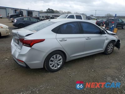 Trzecie zdjęcie samochodu z tyłu: 2020 HYUNDAI ACCENT SE VIN:3KPC24A6XLE112950 - miniatura