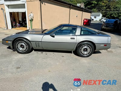 Zdjęcie 12 z 15 samochodu: 1984 CHEVROLET CORVETTE VIN:1G1AY0780E5147284 - miniatura