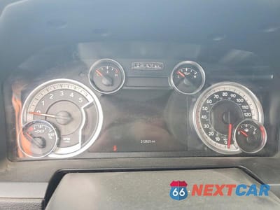 Zdjęcie 9 z 12 samochodu: 2015 RAM 1500 LARAMIE VIN:1C6RR7NM9FS546379 - miniatura