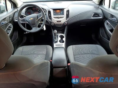 Zdjęcie 8 z 13 samochodu: 2018 CHEVROLET CRUZE LS VIN:1G1BC5SM3J7243834 - miniatura