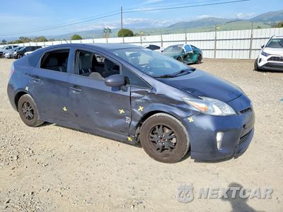 Czwarte zdjęcie samochodu z boku: 2013 TOYOTA PRIUS TWO VIN:JTDKN3DU8D1623715 - miniatura