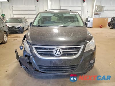 Piąte zdjęcie samochodu w środku: 2009 VOLKSWAGEN ROUTAN SEL PREMIUM VIN:2V8HW64XX9R595328 - miniatura