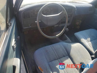 Zdjęcie 8 z 12 samochodu: 1990 TOYOTA PICKUP DELUXE VIN:JT4VN93DXL5016269 - miniatura
