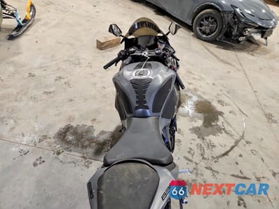 Zdjęcie 6 z 9 samochodu: 2025 KAWASAKI ZX636 K VIN:JKBZXJJ15SA031201 - miniatura