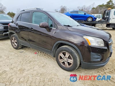 Czwarte zdjęcie samochodu z boku: 2016 CHEVROLET TRAX 1LT VIN:KL7CJPSB0GB753167 - miniatura